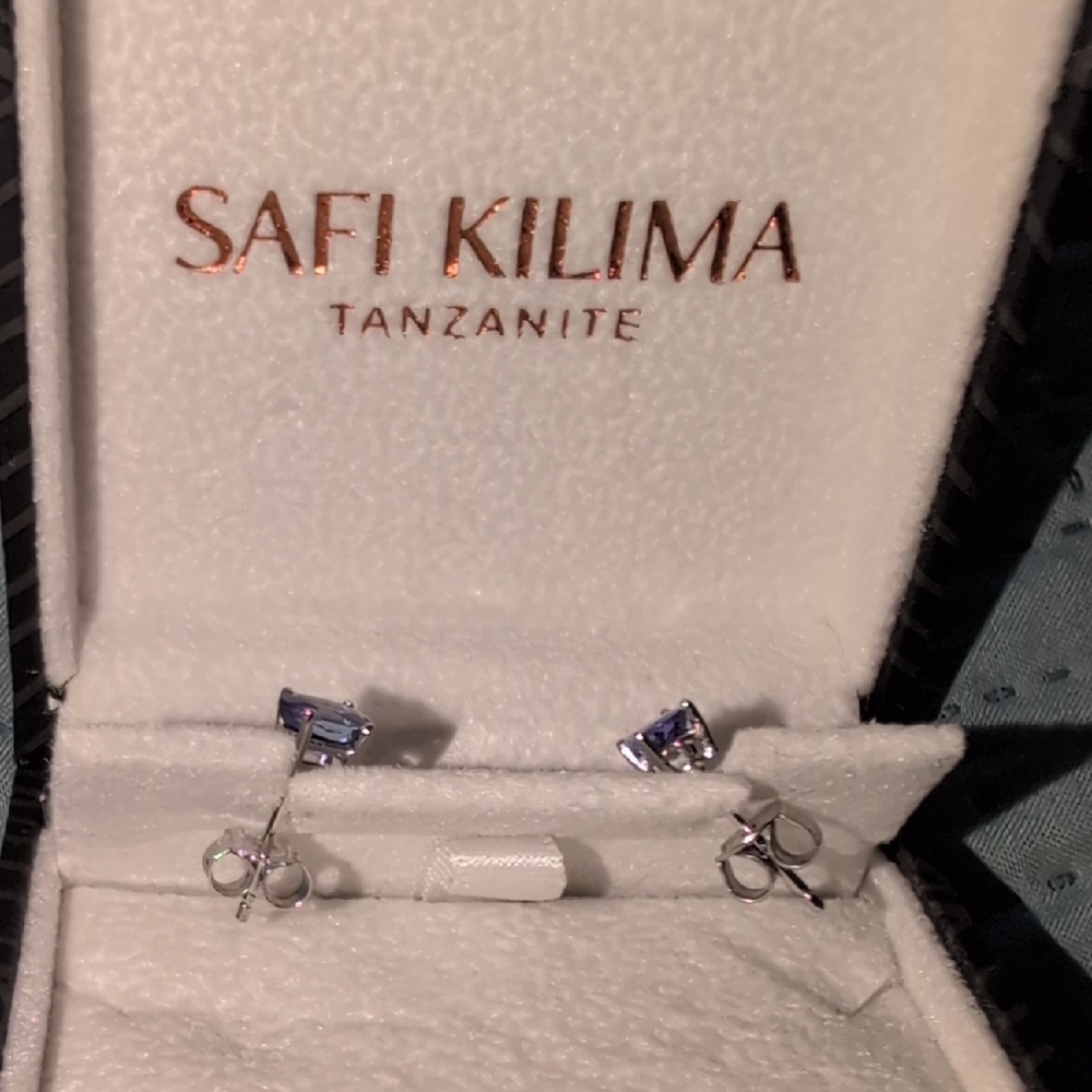 BN! Safi Kilima Tanzanite Stud Earrings - Picture 2 of 4